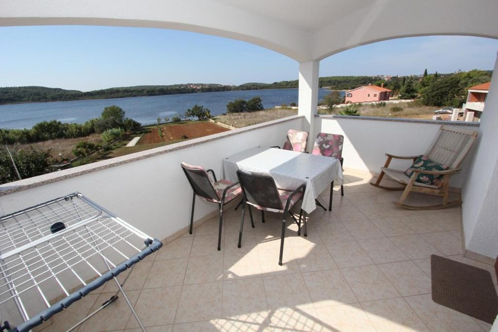 Apartments Anita Pomer Exterior photo